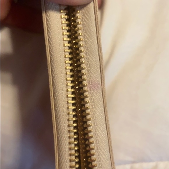 Authentic Louis Vuitton wallet - Picture 7 of 7